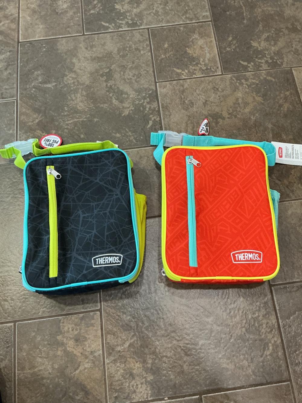 Thermos Kids Lunch Bag Set in Black/Turquoise and Red/Turquoise